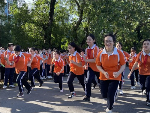 Hơn 600 học sinh trường THCS TT Trâu Quỳ tham gia Giải chạy Báo Hà Nội mới lần thứ 47